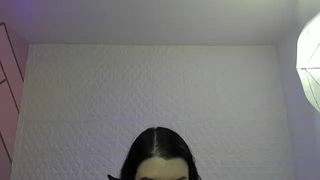 Violetaa diazz online show from October 4, 2025, 9:16 pm