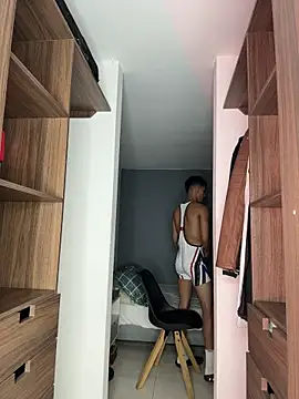 Snapshot of Busterspinter chatting on February 14, 2026, 12:44 am Busterspinter online show from February 14, 2026, 12:44 am