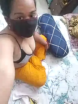 Snapshot of Cute-Pammi1 chatting on December 4, 2024, 4:59 am Cute-Pammi1 online show from December 4, 2024, 4:59 am