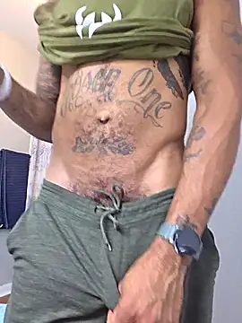 Snapshot of FragrantWind5 chatting on October 19, 2025, 9:06 pm FragrantWind5 online show from October 19, 2025, 9:06 pm