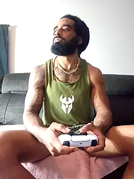 Snapshot of FragrantWind5 chatting on November 24, 2025, 12:43 am FragrantWind5 online show from November 24, 2025, 12:43 am