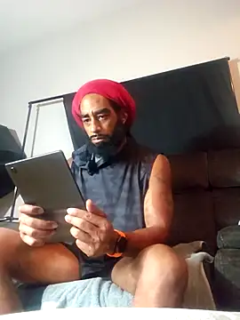 Snapshot of FragrantWind5 chatting on November 18, 2025, 2:05 am FragrantWind5 online show from November 18, 2025, 2:05 am