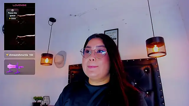 victoriajk online show from July 6, 2026, 5:37 pm