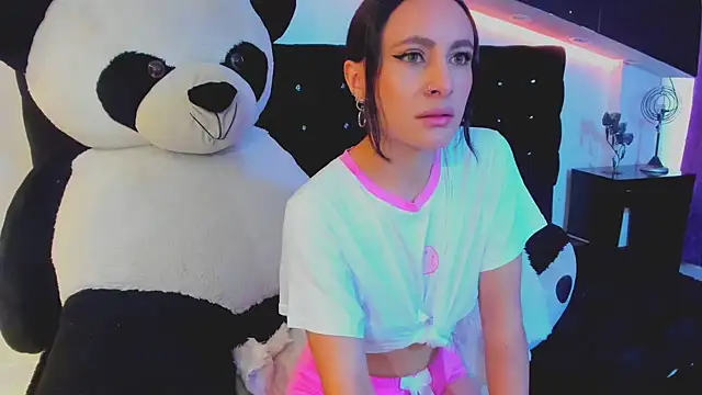Snapshot of Coral_Gibson chatting on March 15, 2025, 12:45 pm Coral Gibson online show from March 15, 2025, 12:45 pm