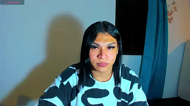 miavalentinaaa online show from November 21, 2025, 12:20 am