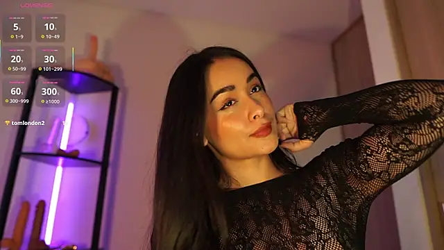 abigail adamss online show from April 13, 2026, 10:36 pm