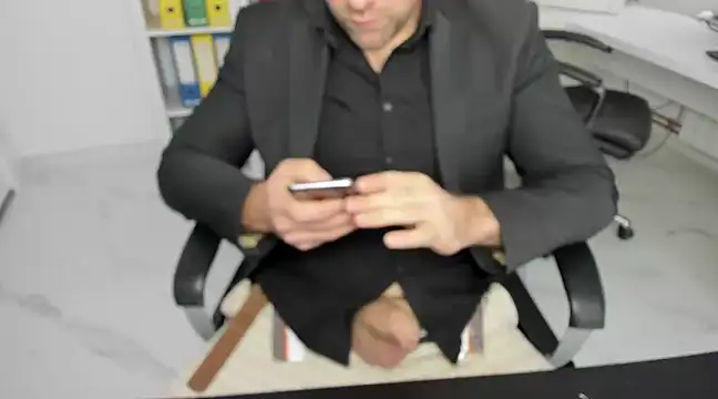 John-E-Dough online show from December 25, 2024, 8:40 am