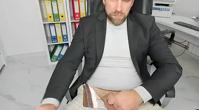 John-E-Dough online show from December 18, 2024, 7:04 am