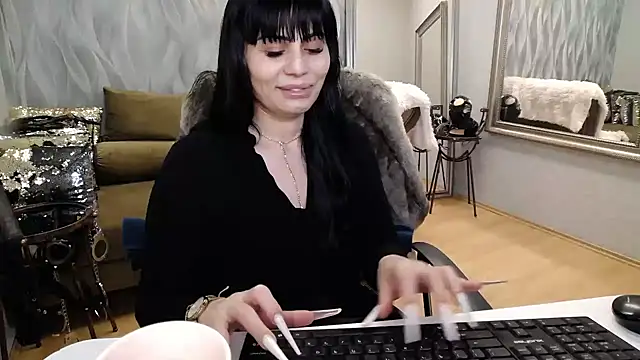 Sara Poison online show from March 3, 2026, 2:51 am