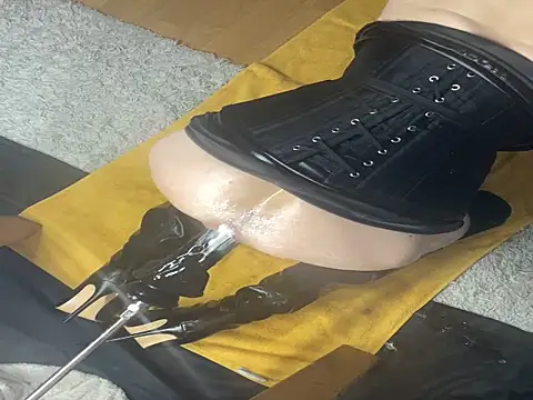 carlianal online show from October 31, 2025, 7:10 pm