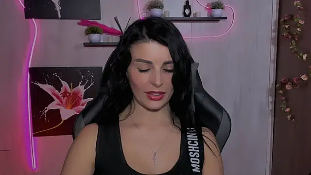 KayWuds online show from February 8, 2025, 6:11 pm