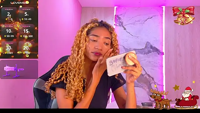 Snapshot of Charlotte_Love10 chatting on December 5, 2025, 12:26 pm Charlotte Love10 online show from December 5, 2025, 12:26 pm