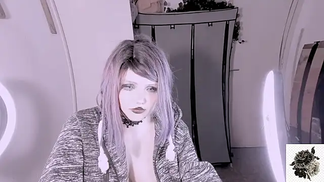 madokapruriens online show from June 14, 2026, 3:41 am