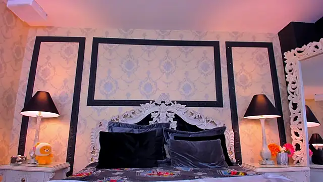 Snapshot of ImSophiie chatting on February 10, 2025, 9:15 pm ImSophiie online show from February 10, 2025, 9:15 pm