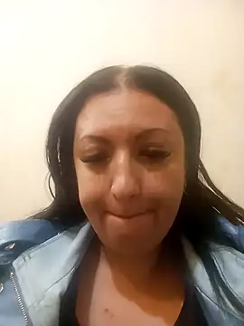 Veronica-Celie online show from April 17, 2026, 7:49 pm