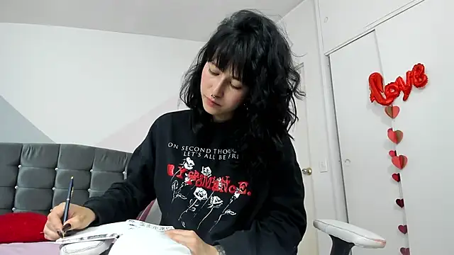 Snapshot of Camcrush__ chatting on February 25, 2025, 9:48 pm Camcrush online show from February 25, 2025, 9:48 pm