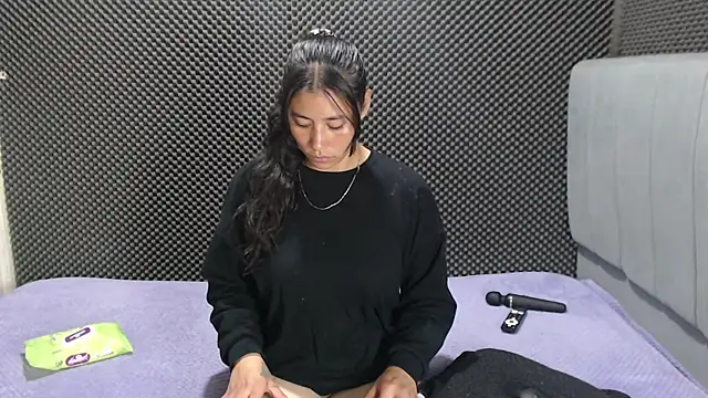 Snapshot of _joy_yva chatting on June 26, 2026, 11:21 pm joy yva online show from June 26, 2026, 11:21 pm