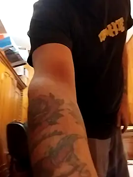 Dikkiduohottt online show from November 17, 2025, 9:30 pm