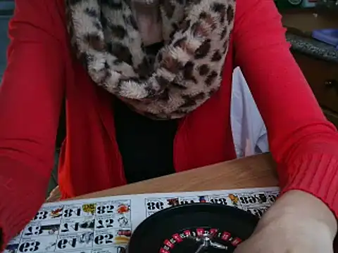 VeneRed online show from October 21, 2025, 7:08 am