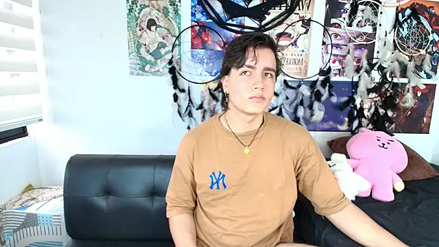 lukashollow  online show from October 10, 2025, 2:07 pm