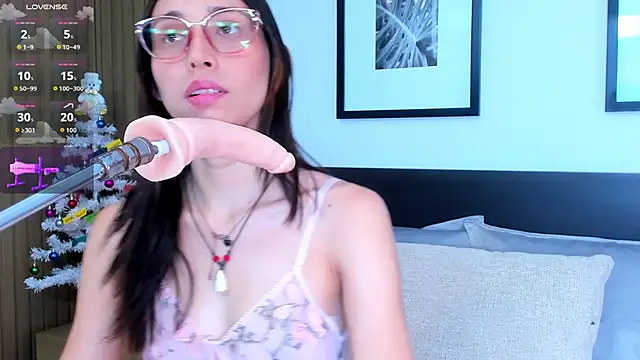 doll bella  online show from December 14, 2025, 7:52 pm