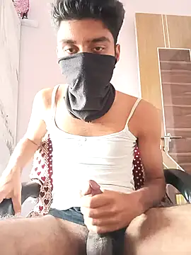 xxxgayroy12 online show from January 1, 2025, 9:28 am