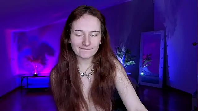 L1ittle kitty  online show from April 22, 2026, 5:25 am