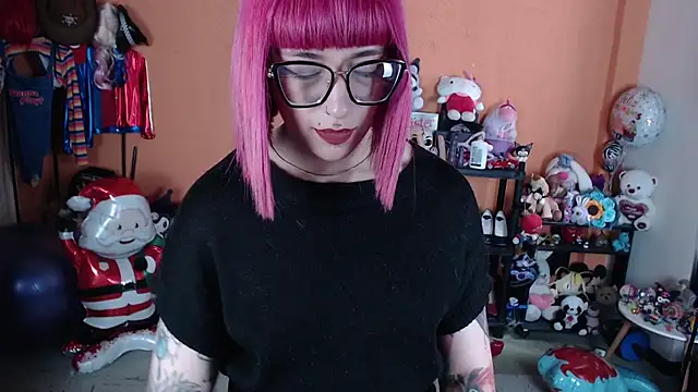 MissMiia2 online show from December 20, 2025, 4:21 pm