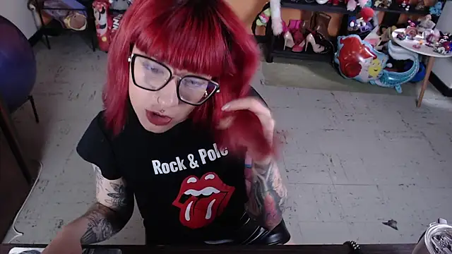 Snapshot of MissMiia2 chatting on February 11, 2026, 8:09 pm MissMiia2 online show from February 11, 2026, 8:09 pm