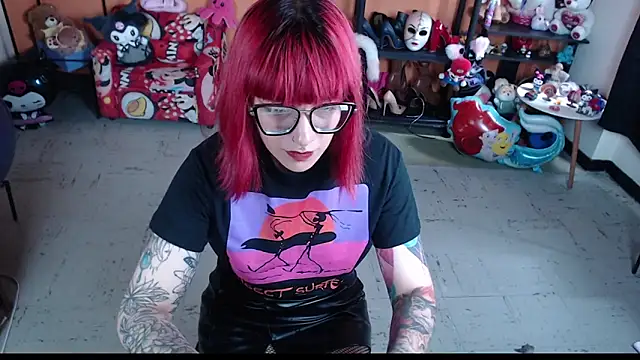 Snapshot of MissMiia2 chatting on February 15, 2026, 6:18 pm MissMiia2 online show from February 15, 2026, 6:18 pm