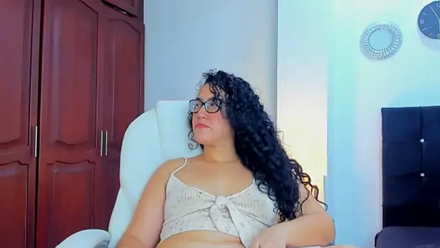 Snapshot of kathyajhonss chatting on February 18, 2025, 10:58 pm kathyajhonss online show from February 18, 2025, 10:58 pm