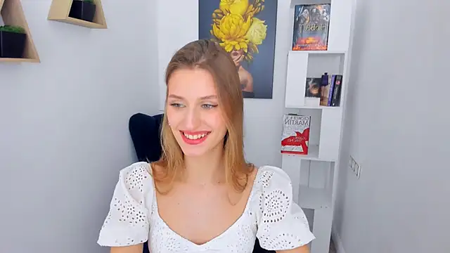 Snapshot of NaturalBeaty chatting on November 22, 2025, 11:53 am NaturalBeaty online show from November 22, 2025, 11:53 am