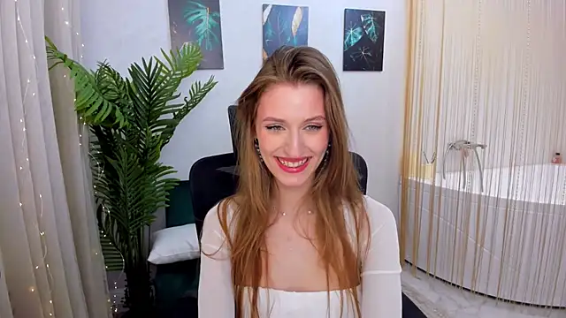 Snapshot of NaturalBeaty chatting on March 21, 2025, 11:44 am NaturalBeaty online show from March 21, 2025, 11:44 am