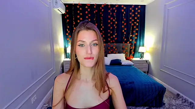 Snapshot of NaturalBeaty chatting on November 10, 2025, 4:39 am NaturalBeaty online show from November 10, 2025, 4:39 am