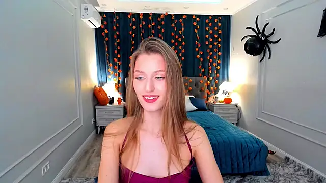 Snapshot of NaturalBeaty chatting on October 28, 2025, 4:24 am NaturalBeaty online show from October 28, 2025, 4:24 am