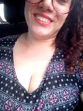 Snapshot of litha_luna chatting on December 21, 2024, 9:04 pm litha luna online show from December 21, 2024, 9:04 pm