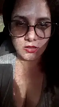 Snapshot of litha_luna chatting on December 26, 2024, 12:25 am litha luna online show from December 26, 2024, 12:25 am