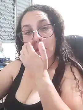 Snapshot of litha_luna chatting on December 11, 2024, 2:41 am litha luna online show from December 11, 2024, 2:41 am