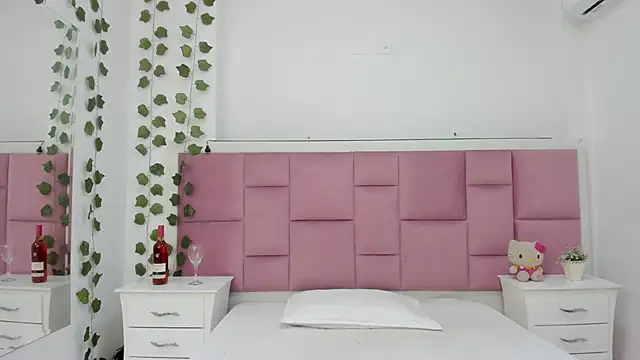 kaily sweet1 online show from February 4, 2026, 11:05 am