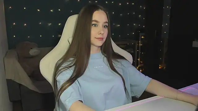 Snapshot of katie_taylorr chatting on December 2, 2024, 11:35 pm katie taylorr online show from December 2, 2024, 11:35 pm