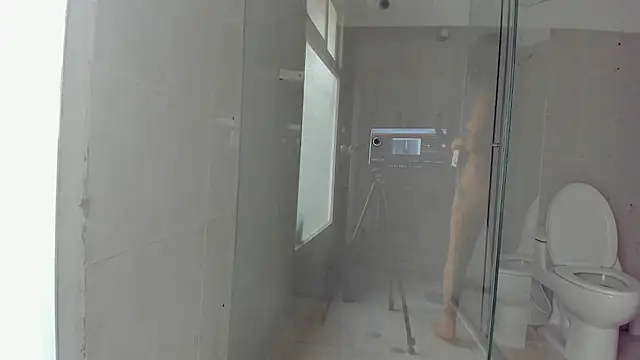 Milanxht online show from November 21, 2025, 8:41 pm