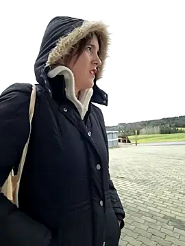 Snapshot of Hexe12346 chatting on March 14, 2025, 3:58 pm Hexe12346 online show from March 14, 2025, 3:58 pm