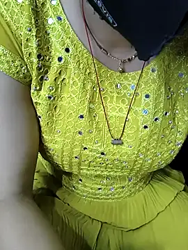 Snapshot of kaveerpooja947 chatting on February 5, 2026, 4:47 pm kaveerpooja947 online show from February 5, 2026, 4:47 pm