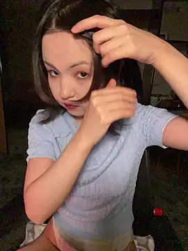 lalallalalaa- online show from March 8, 2026, 1:58 pm