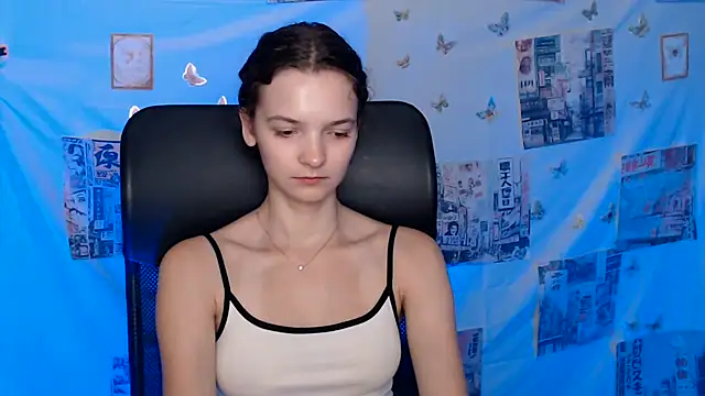  SusieSu  online show from July 13, 2026, 12:26 pm