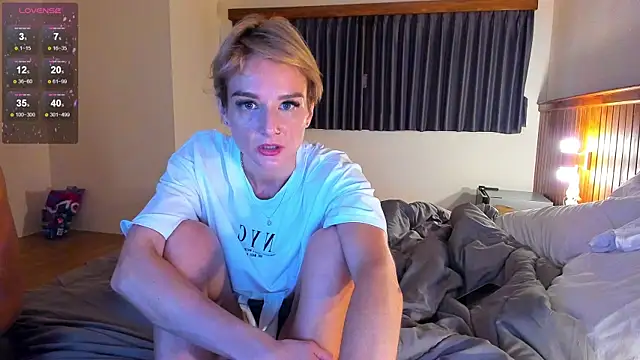 Sailor m000 online show from December 5, 2024, 12:06 pm