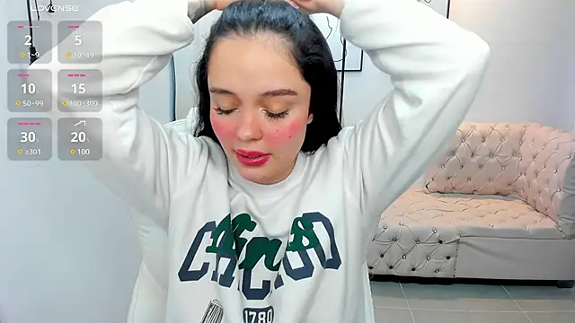 Snapshot of Bella-hadiid chatting on February 11, 2025, 2:35 pm Bella-hadiid online show from February 11, 2025, 2:35 pm