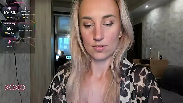 lady Nati online show from September 24, 2025, 2:34 pm