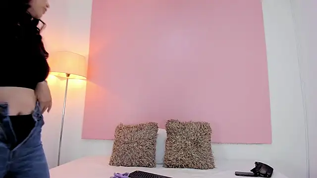 andyylove jk online show from December 17, 2025, 1:27 pm