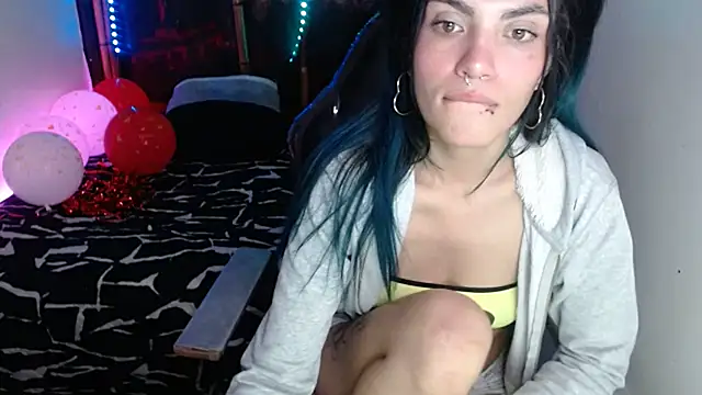 Snapshot of ReiLyMalkova chatting on February 17, 2025, 5:44 pm ReiLyMalkova online show from February 17, 2025, 5:44 pm
